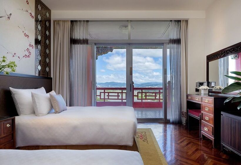 اتاق استاندارد, The Grand