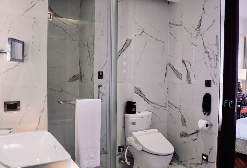 اتاق سوپریور, The Grand