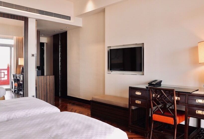 اتاق سوپریور, The Grand