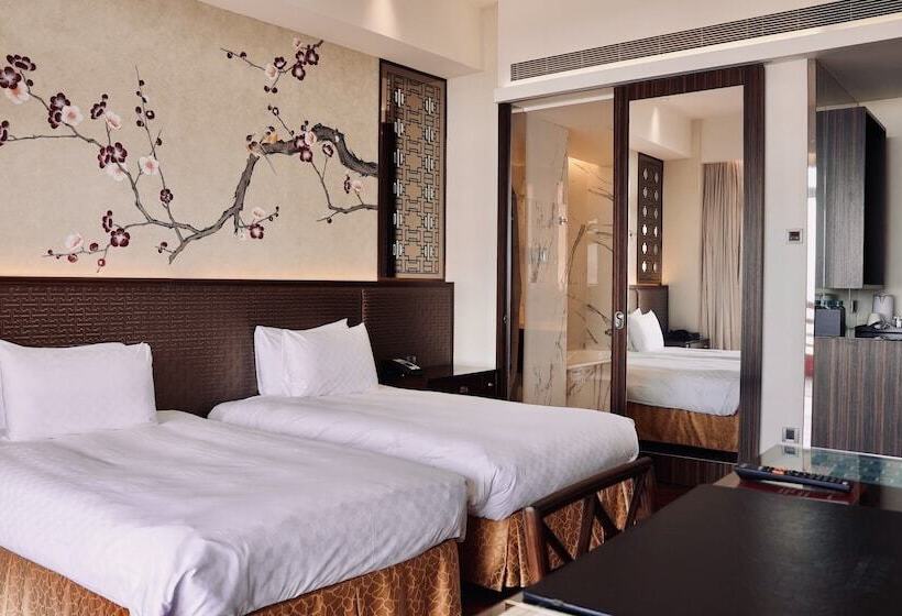 اتاق سوپریور, The Grand