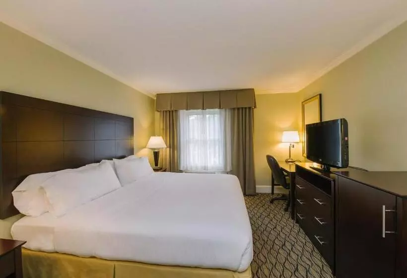 Standard-invahuone King-vuode, Holiday Inn Express And Suites Merrimack, An Ihg