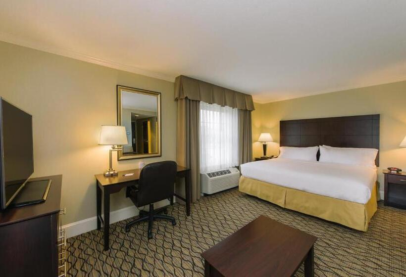 Люкс Кровать Кинг, Holiday Inn Express And Suites Merrimack, An Ihg