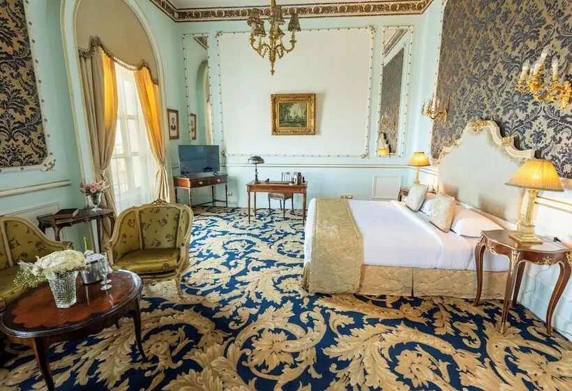 سوییت با چشمانداز دریا, Le Metropole