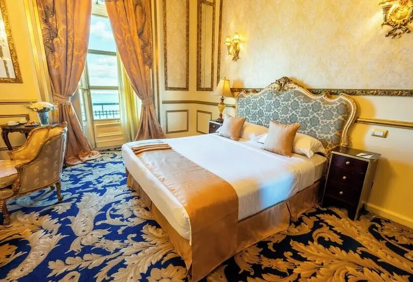 سوییت با چشمانداز دریا, Le Metropole