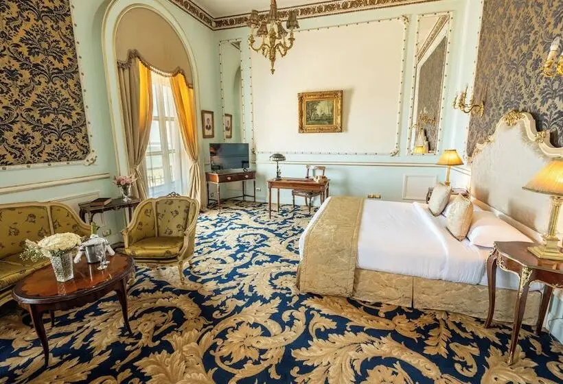 سوییت با چشمانداز دریا, Le Metropole