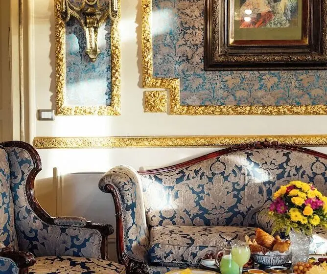 سوئیت رویال, Le Metropole