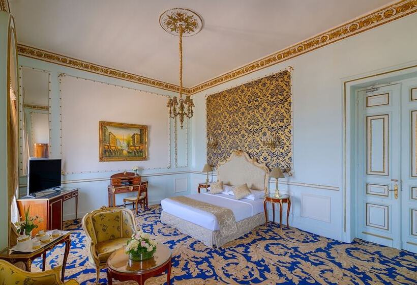 سوییت با چشمانداز دریا, Le Metropole