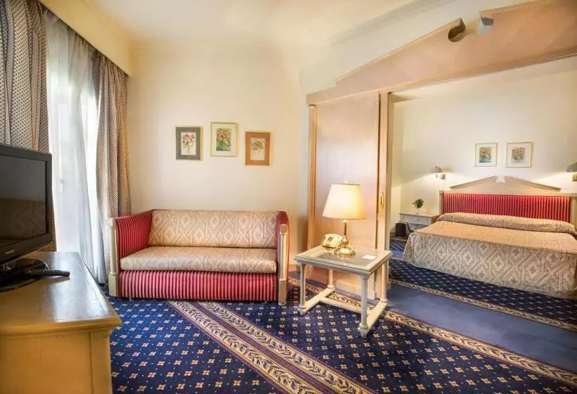 景色の見えるジュニアスイート, Pyramisa Hotel Luxor