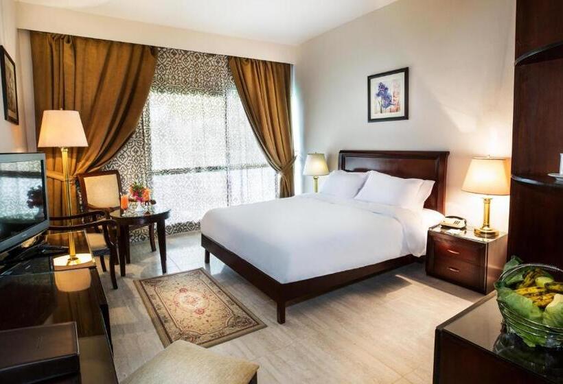 اتاق استاندارد یک تخته با چشم‌انداز, Pyramisa Hotel Luxor