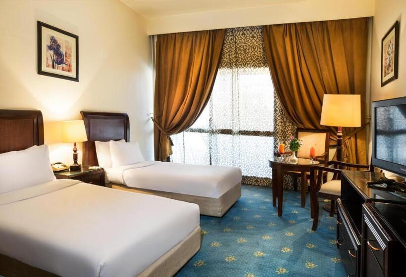 اتاق یک تخته با چشم‌انداز باغ, Pyramisa Hotel Luxor