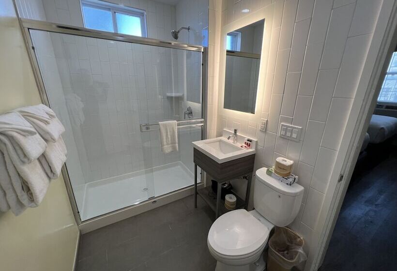 جناح, Super 8 By Wyndham San Francisco/union Square Area