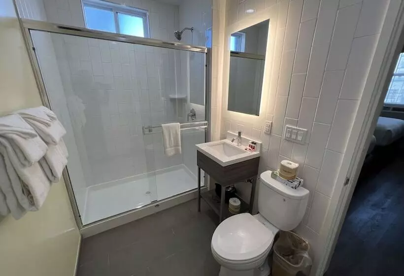 اتاق استاندارد با تخت دوبل برای معلولان, Super 8 By Wyndham San Francisco/union Square Area