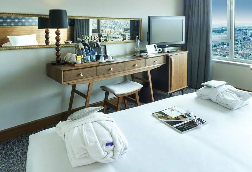 ファミリールーム, The Marmara Pera