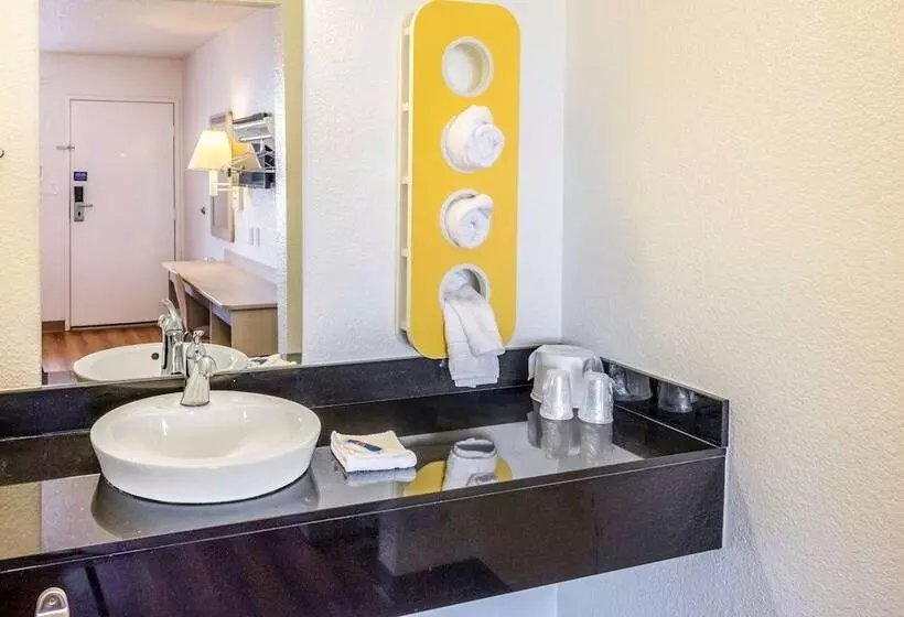 デラックスルーム, Motel 6bakersfield, Ca  Convention Center