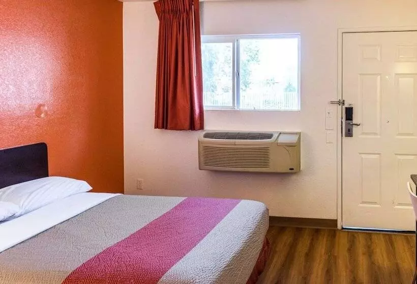 デラックスルーム, Motel 6bakersfield, Ca  Convention Center
