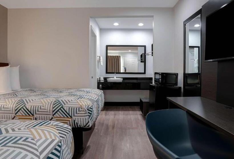 غرفة ديلوكس رباعية, Motel 6eureka, Ca Redwood Coast