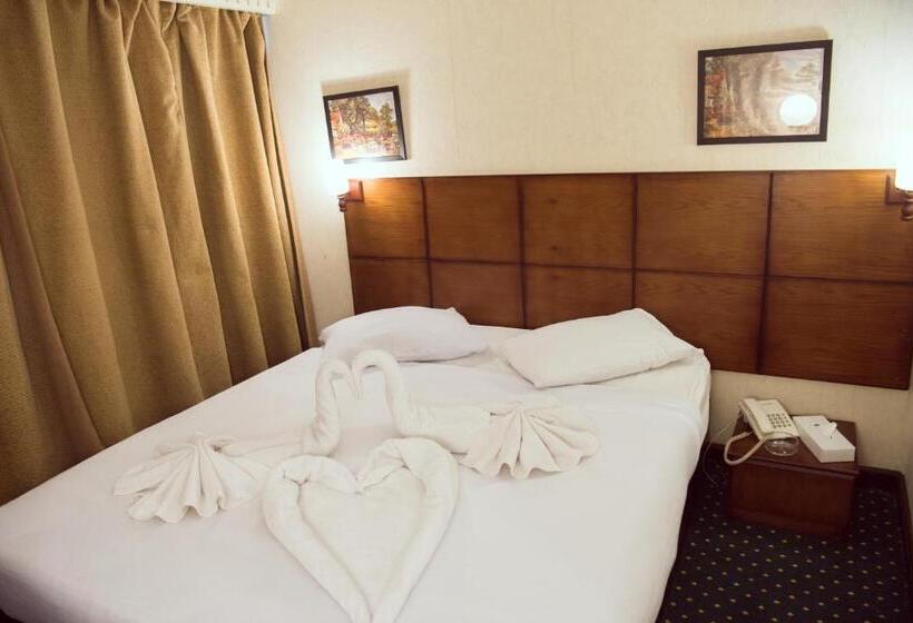اتاق استاندارد یک نفره, Salma Hotel Cairo
