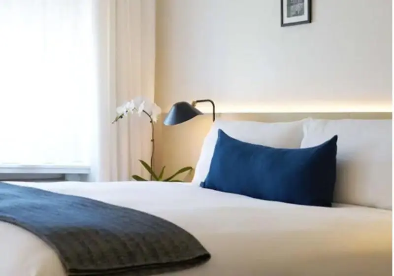 اتاق استاندارد با تخت بزرگ, The Chicago Hotel Collection Ambassador Gold Coast