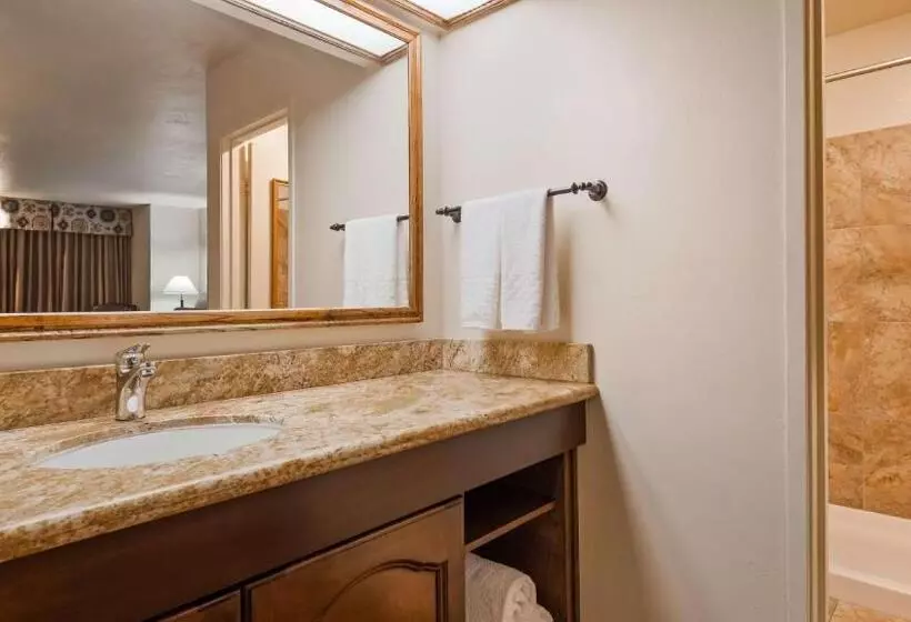 キングサイズベッドのスイートルーム, Best Western Casa Grande Inn