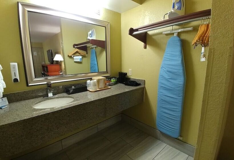 Номер Стандарт 2 Двуспальные Кровати, Best Western Jacksonville Inn