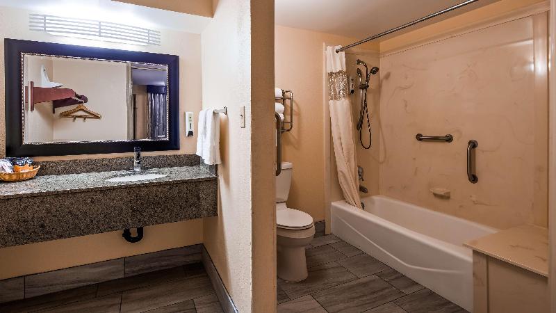 غرفة قياسية سرير كينج, Best Western Jacksonville Inn