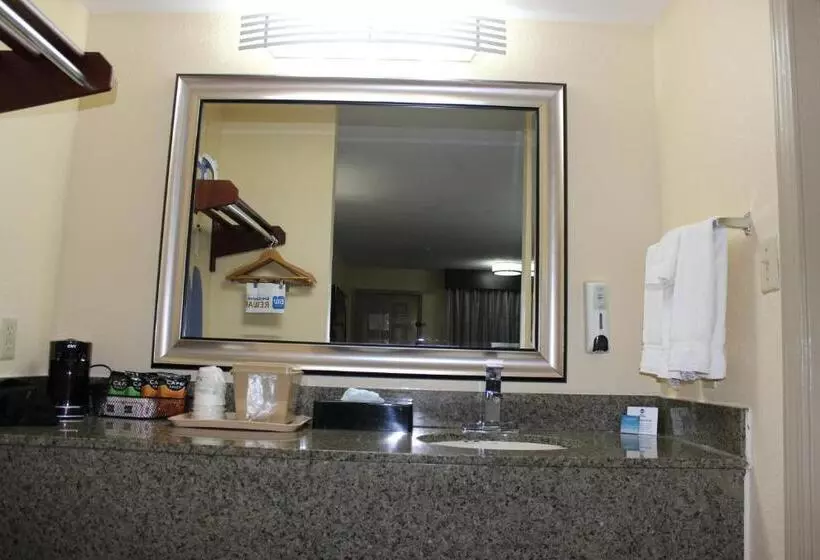 １階のスタンダードルーム, Best Western Jacksonville Inn