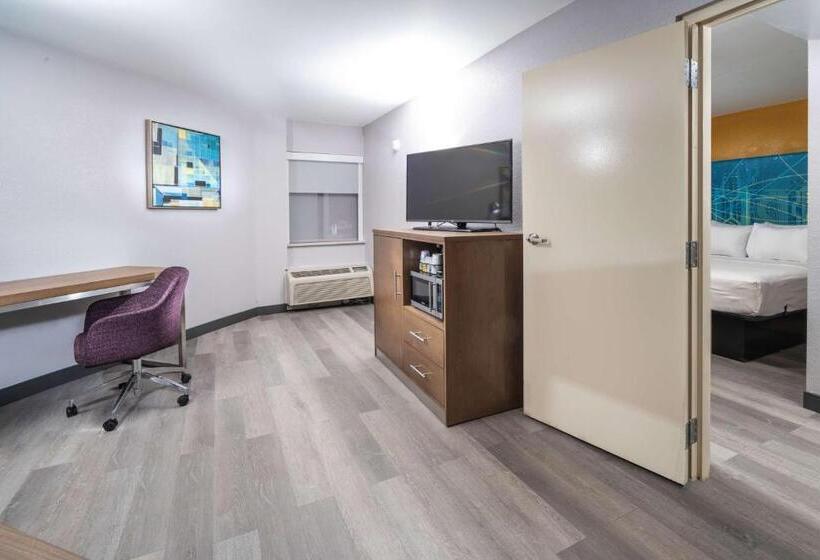 Люкс, Best Western Plus Raleigh Crabtree Valley