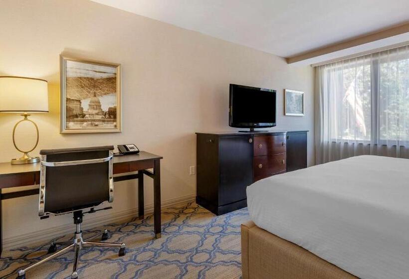 Номер Стандарт Кровать Кинг Адаптированный для Инвалидов, Best Western Premier Park