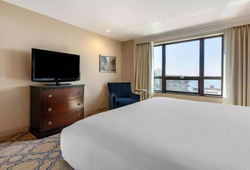 سوئیت برای معلولان, Best Western Premier Park