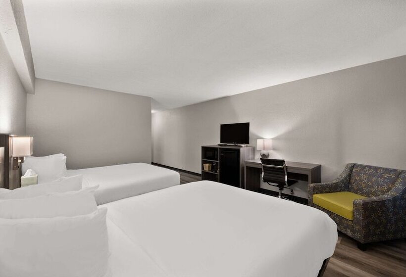 غرفه قياسيه سريرين مزدوجين, Clarion Pointe Rhinelander Downtown