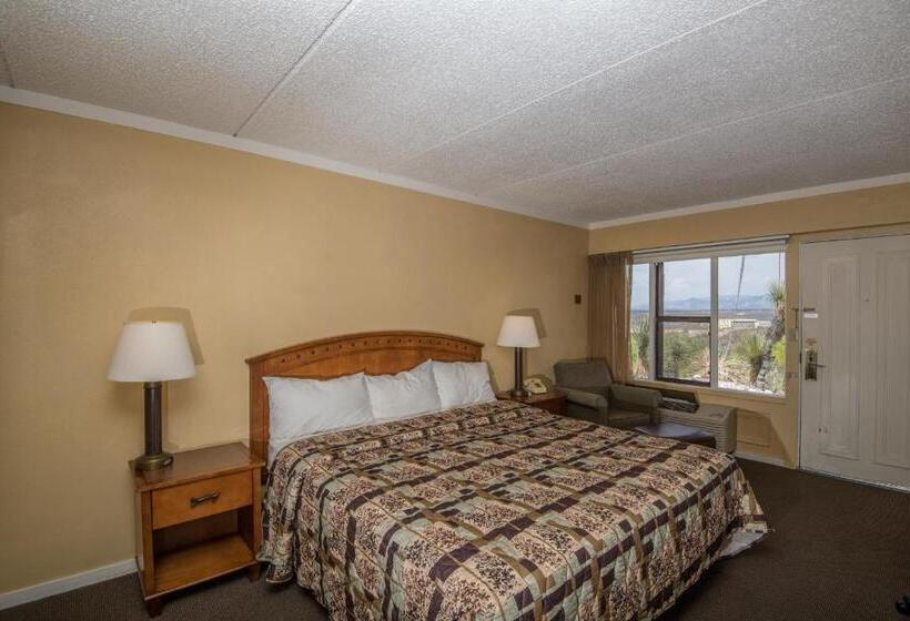 חדר סטנדרט עם מיטת קינג, Landmark Lookout Lodge