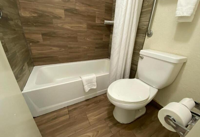 2ダブルベッドのスタンダードルーム, Super 8 By Wyndham El Paso Airport