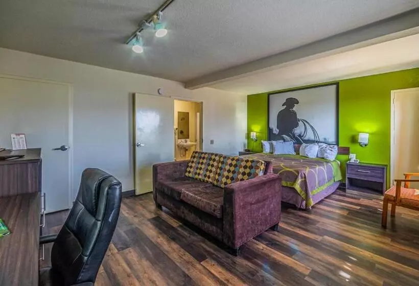 Standard-invahuone King-vuode, Super 8 By Wyndham El Paso Airport