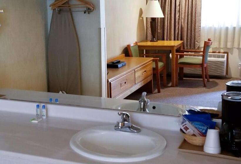 غرفة قياسية سرير كينج, Magnuson Hotel Ely