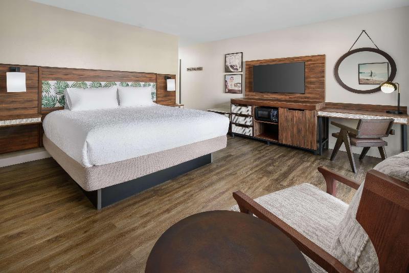 חדר סטנדרט עם מיטת קינג, Hampton Inn Key West Fl