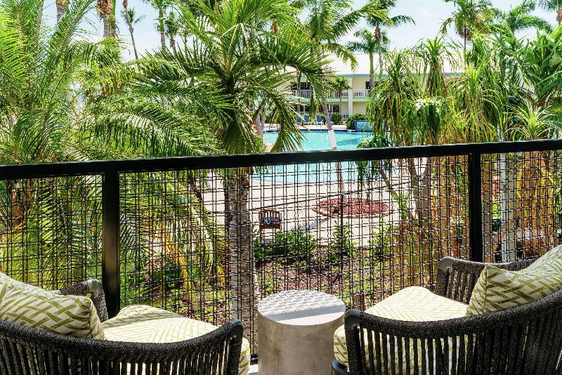חדר סטנדרט נוף לבריכה, Hampton Inn Key West Fl