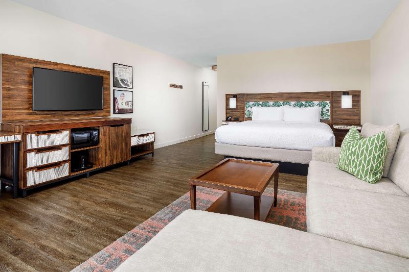 חדר סטנדרט עם מיטת קינג, Hampton Inn Key West Fl