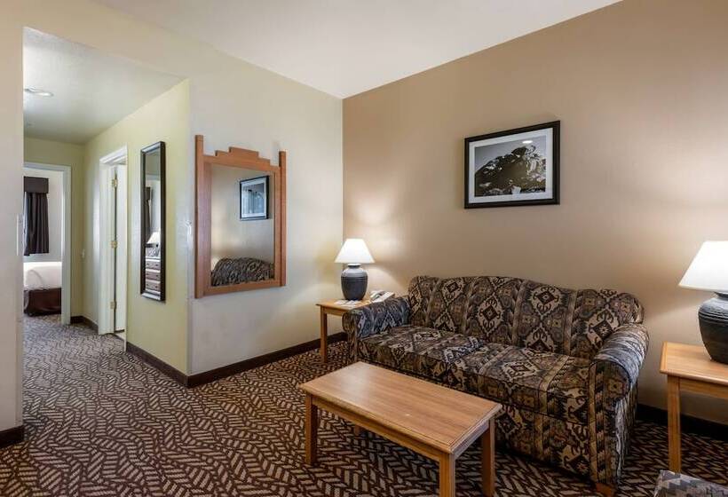 جناح, Best Western Turquoise Inn & Suites