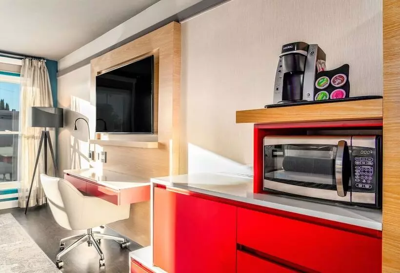 اتاق استاندارد با 2 تخت دوبل, Century Park Hotel La