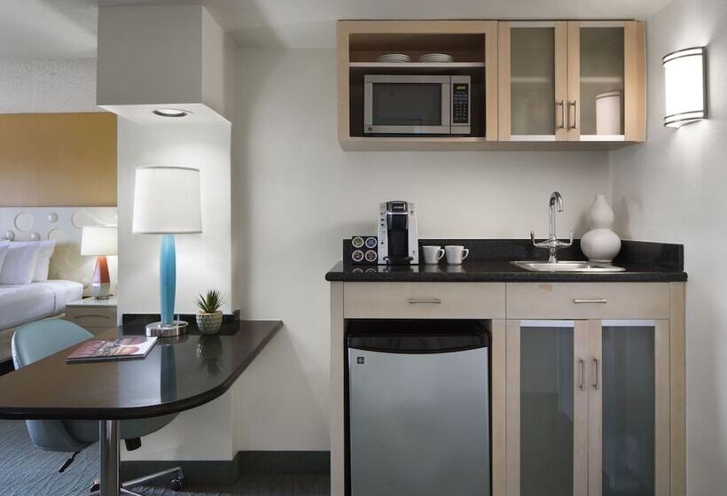 סוויטה אקזקיוטיב, Coconut Waikiki