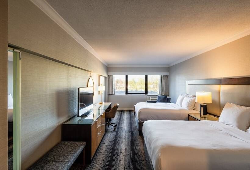 غرفه قياسيه سريرين مزدوجين, Crowne Plaza Edison, An Ihg