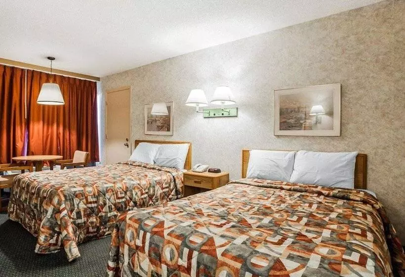 ２ダブルベッドのスタンダードルーム, Econo Lodge Jefferson City