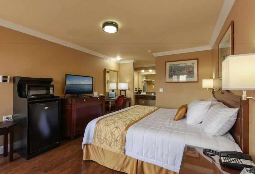 Номер Deluxe, Signature Inn San Jose