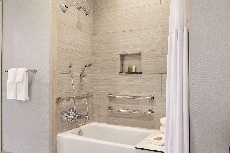 غرفة قياسية سرير كينج, Hilton Checkers Los Angeles