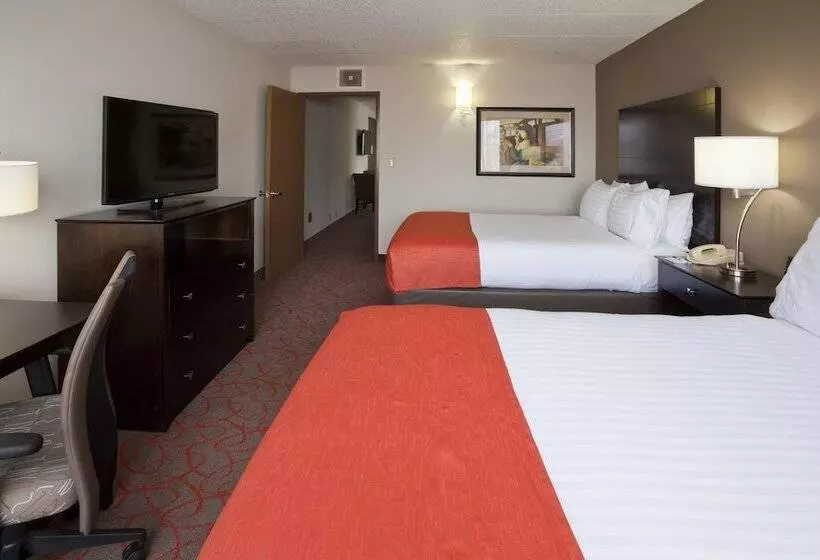سوئیت برای معلولان, Holiday Inn Express & Suites Bloomington West By Ihg