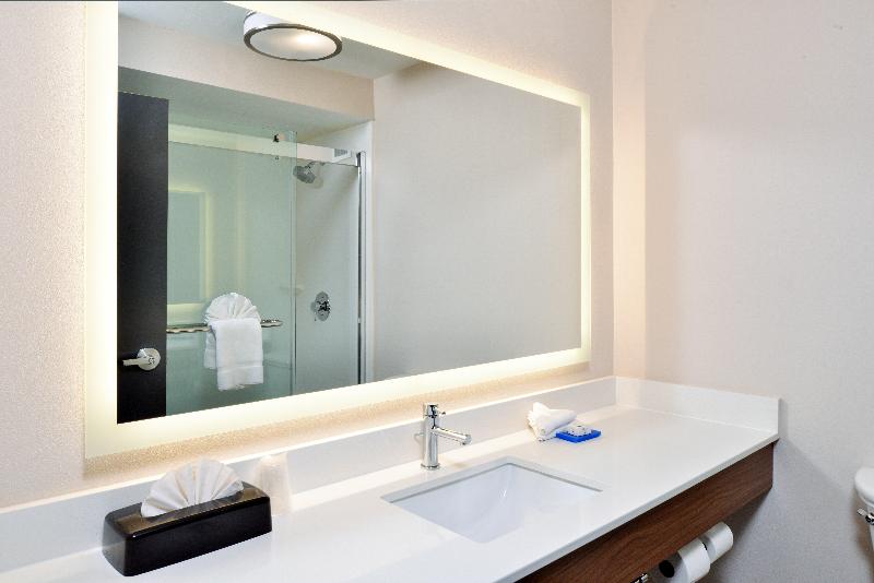 غرفة قياسية سرير كينج, Holiday Inn Express Winston Salem Medical Ctr Area