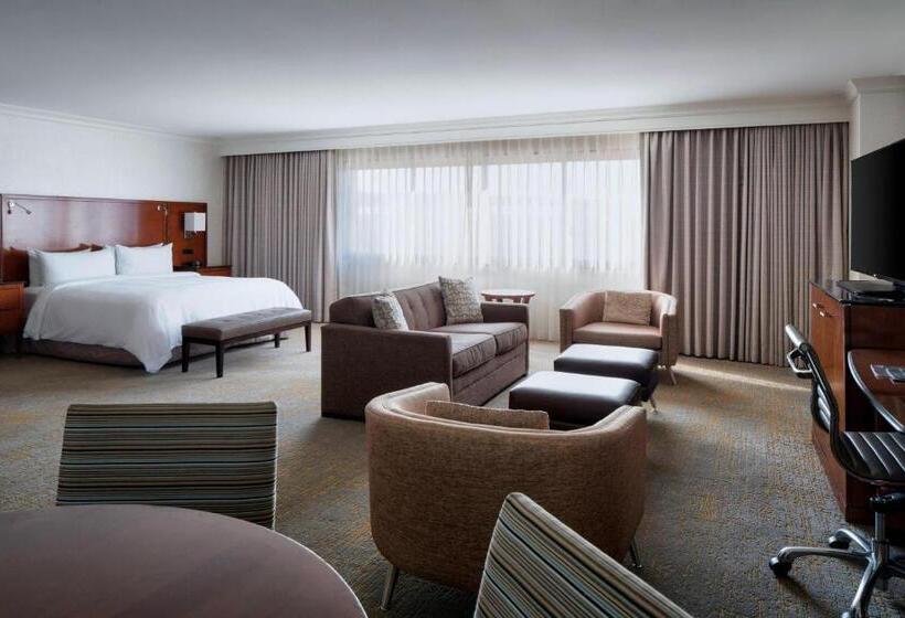 Семейный Полулюкс, Los Angeles Marriott Burbank Airport