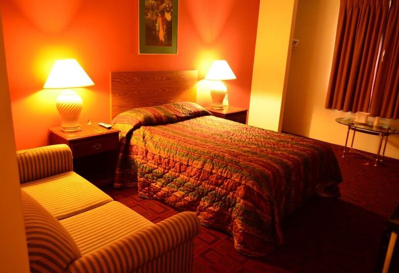 标准间, Luxury Inn & Suites