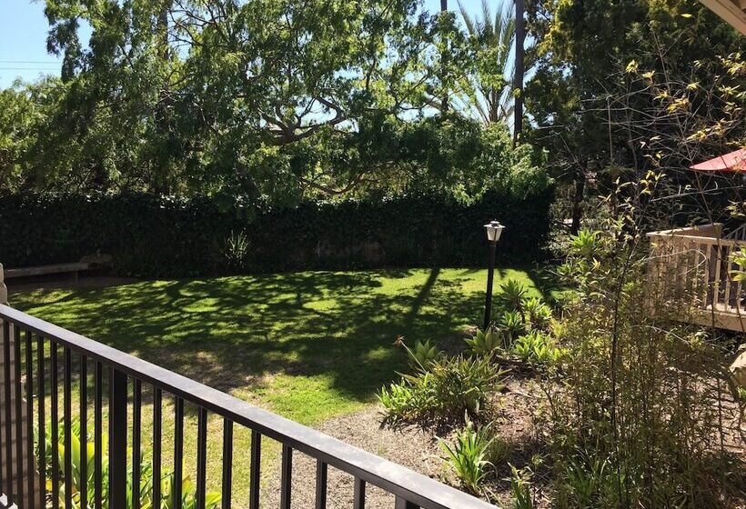 Номер Superior, Ramada By Wyndham Santa Barbara