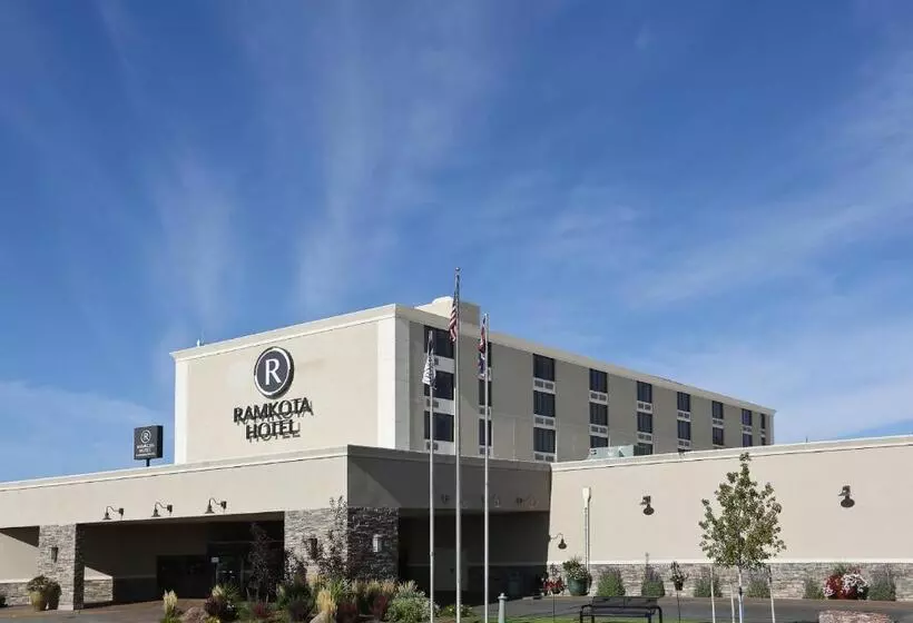 اتاق استاندارد با تخت بزرگ, Ramkota Hotel   Casper
